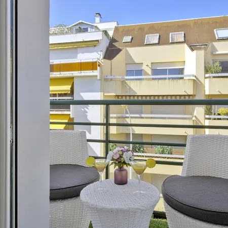De La Grande - Welkeys Apartmán *