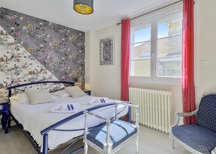 De La Grande - Welkeys * 比亚里茨